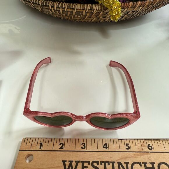 True Vintage 1980s New Wave Made in France Pink Glitter Heart Shaped Sunglasses